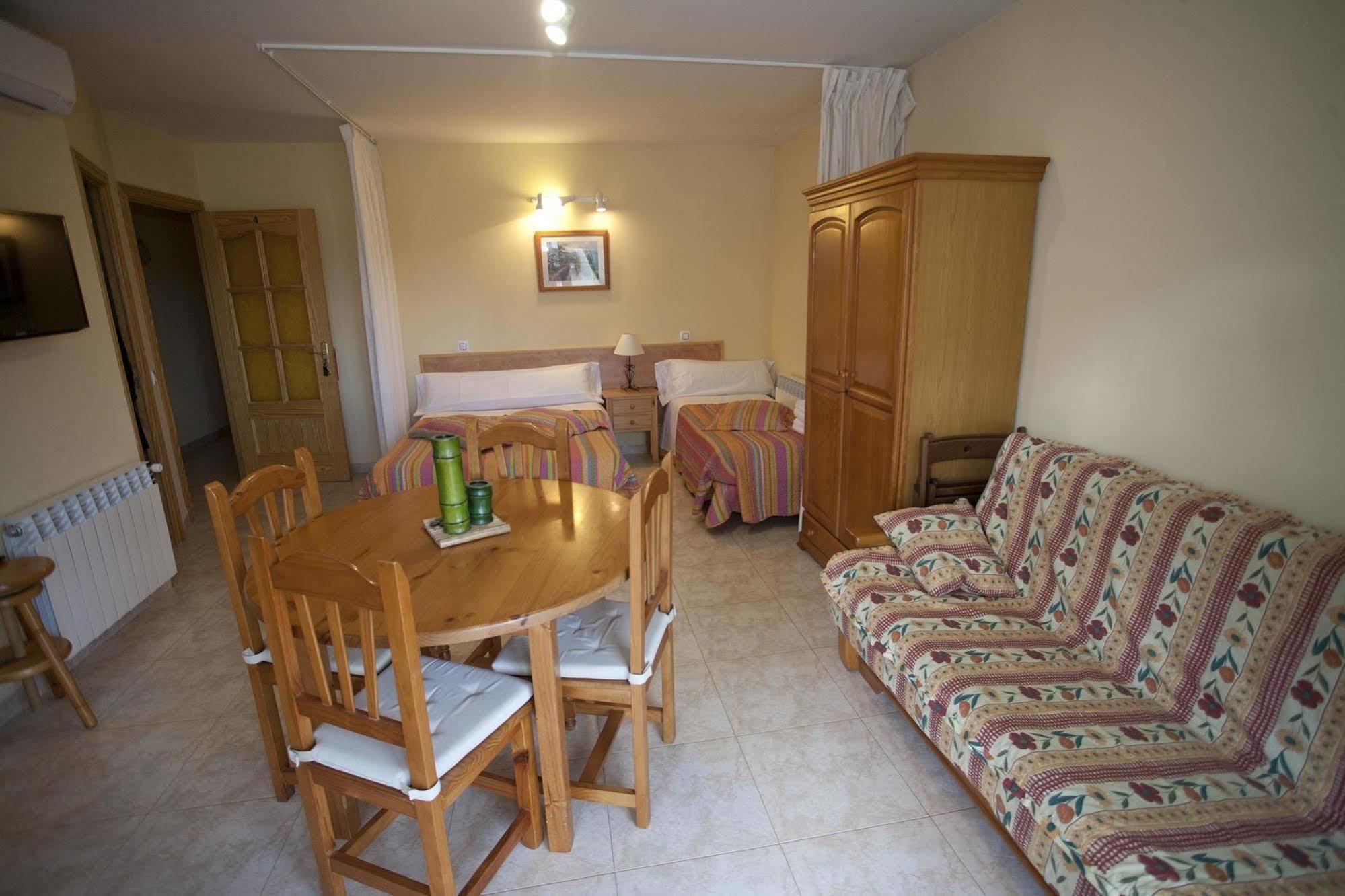 Apartamentos Maribel Calaceite Exterior foto